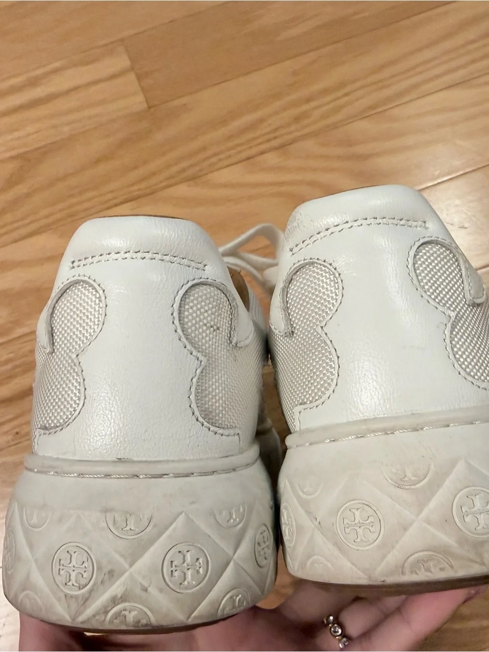 Tory Burch Cream White Leather Low-Top Sneakers